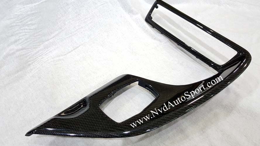 BMW i8 Carbon fiber interior center console