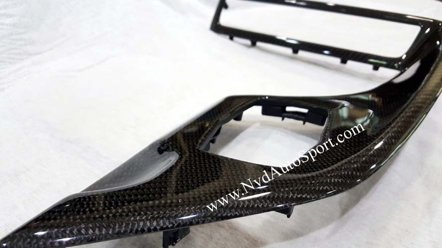 BMW i8 Carbon fiber interior center console