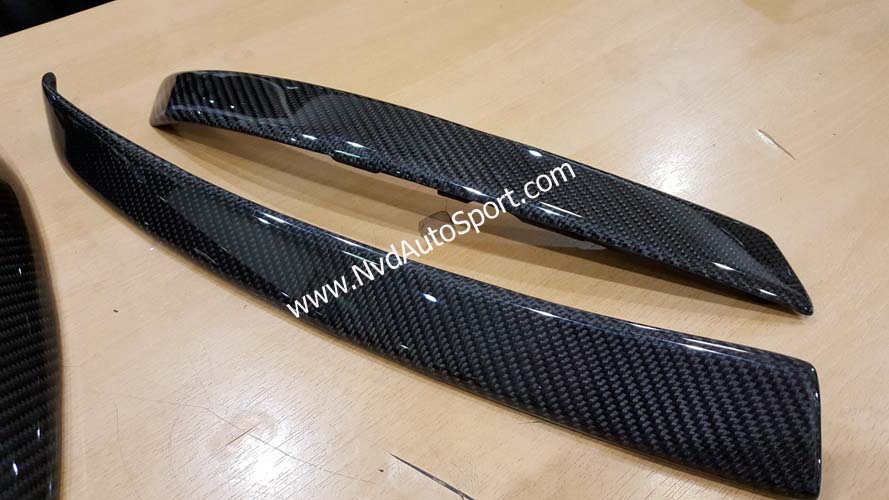 BMW E60, E60 M5 Carbon fiber interior door pull caps