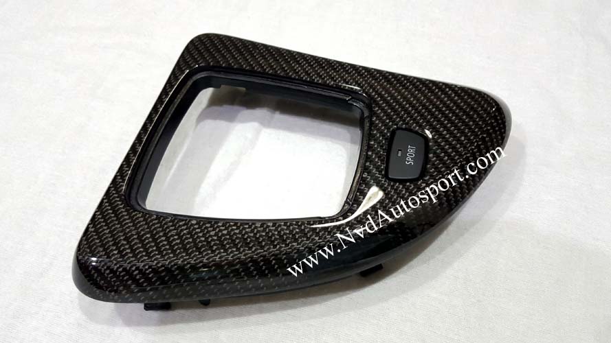 BMW E82, E88 135i Carbon fiber interior shifter bezel