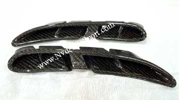 BMW F80 M3 F82 F83 M4 Carbon fiber fender grilles