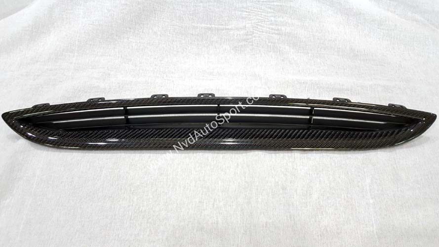 BMW F82 M4, F83 M4, F80 M3 Carbon fiber CS bonnet vent grille