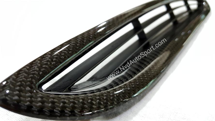 BMW F82 M4, F83 M4, F80 M3 Carbon fiber CS bonnet vent grille