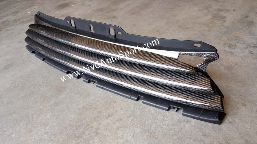 Mini R55, R56, R57, R58, R59 carbon fiber front grille center section