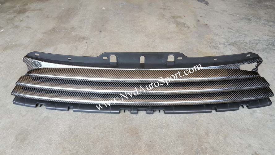 Mini R55, R56, R57, R58, R59 carbon fiber front grille center section