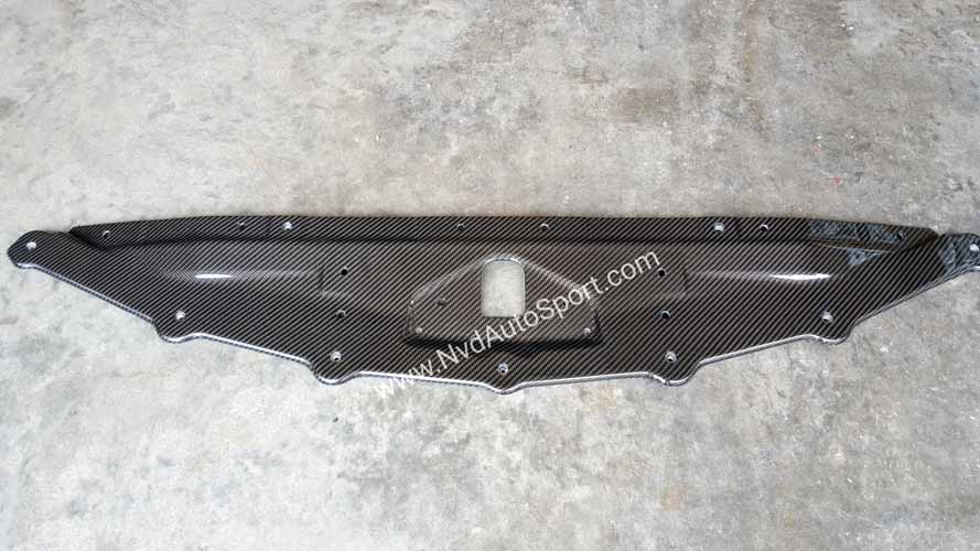 BMW E63 M6 E64 M6 Carbon fiber mount front bumper center