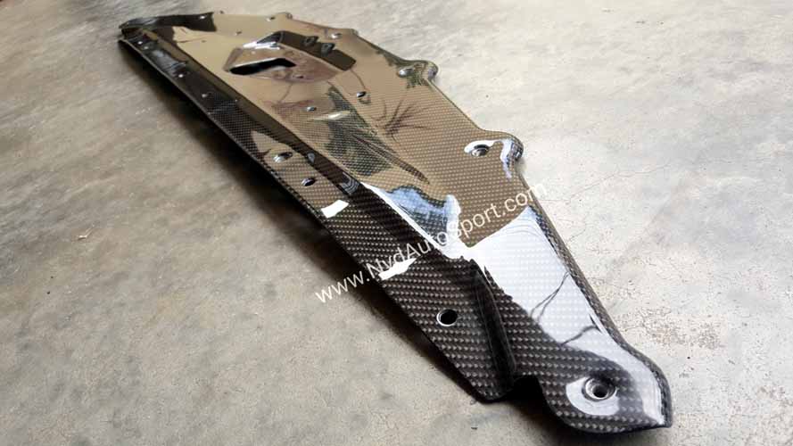 BMW E63 M6 E64 M6 Carbon fiber mount front bumper center