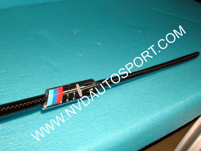 thumbnail image 2 of Carbon Fiber Front Kidney Grilles For BMW E63/E64 M6 2004-2010 – MadHornets Pair 2 of 5