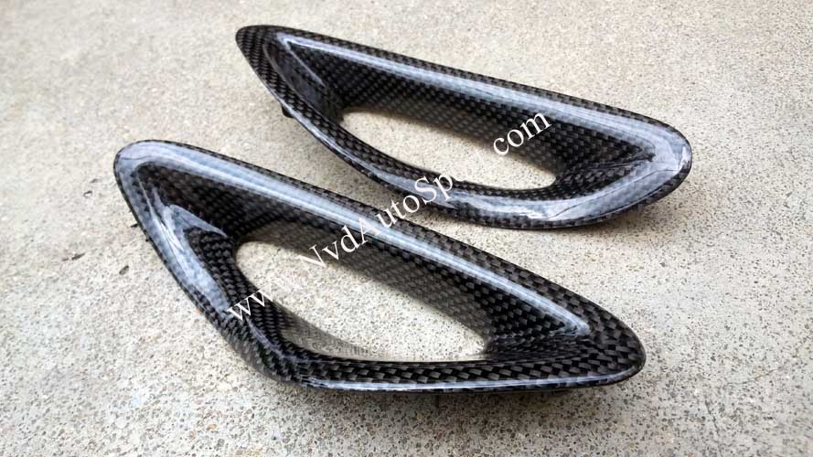 Porsche 911 - 991 Turbo S Carbon fiber rear seatbelt guide panels